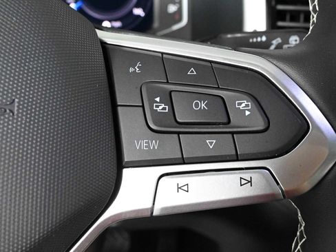 Certified 2023 Volkswagen Atlas Cross Sport SE w/ Panoramic Sunroof Package FWD image 22