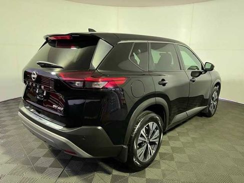 Certified 2022 Nissan Rogue SV image 7