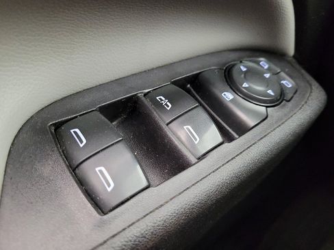 Used 2020 Chevrolet Equinox LS FWD image 27