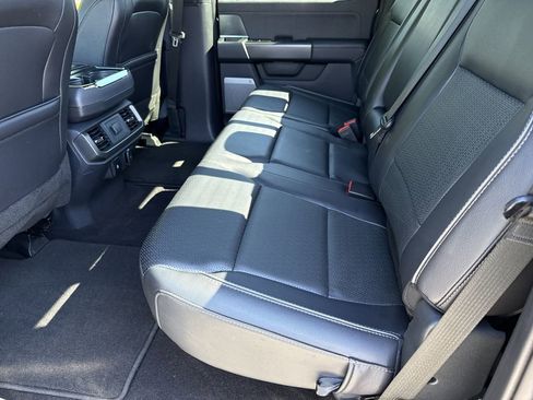 Used 2024 Ford F150 Lariat AWD/4WD image 19