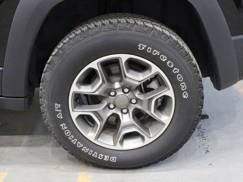 Used 2022 Jeep Cherokee Trailhawk image 41