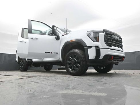 New 2026 GMC Sierra 2500 AT4 w/ AT4 Premium Plus Package image 55