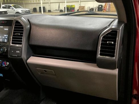Used 2016 Ford F150 XLT w/ Equipment Group 302A Luxury AWD/4WD image 15