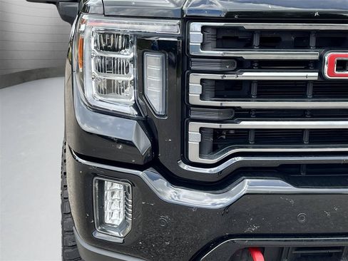 Used 2020 GMC Sierra 2500 AT4 w/ AT4 Premium Package AWD/4WD image 5