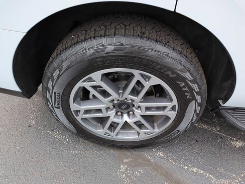 Used 2025 Ford Expedition Active image 9