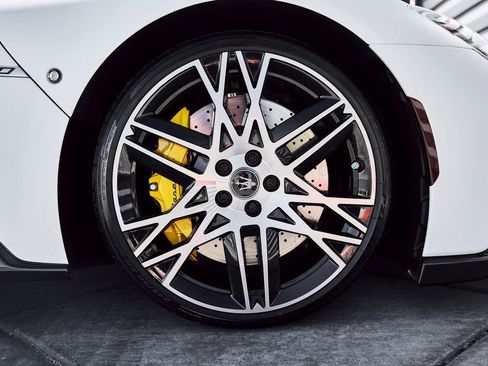 Used 2023 Maserati MC20 Coupe RWD image 28