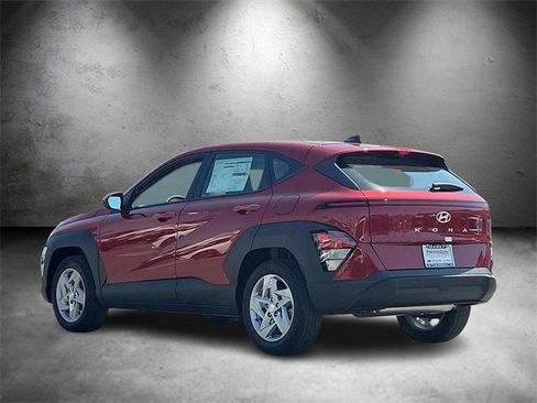 New 2026 Hyundai Kona SE FWD image 3