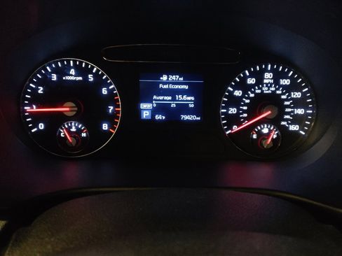 Used 2020 Kia Sorento LX image 23