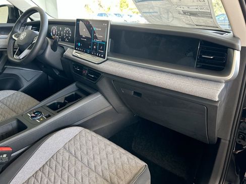 New 2026 Volkswagen Tiguan S FWD image 32