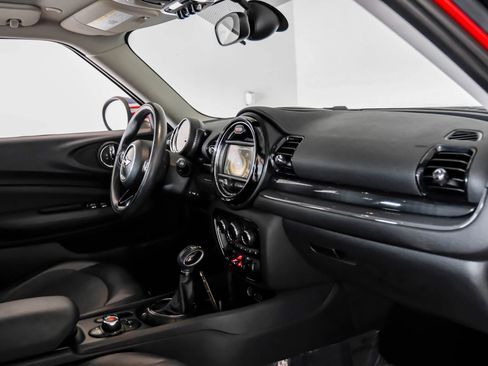Used 2017 MINI Cooper Clubman ALL4 image 9