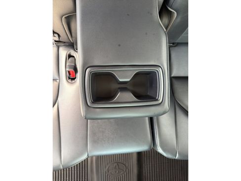 Used 2023 Toyota Highlander XLE AWD/4WD image 27