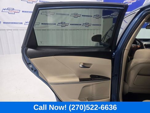 Used 2011 Toyota Venza Base image 19