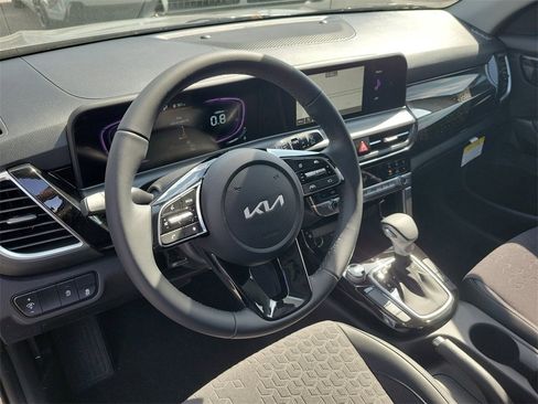 New 2026 Kia Seltos S image 22