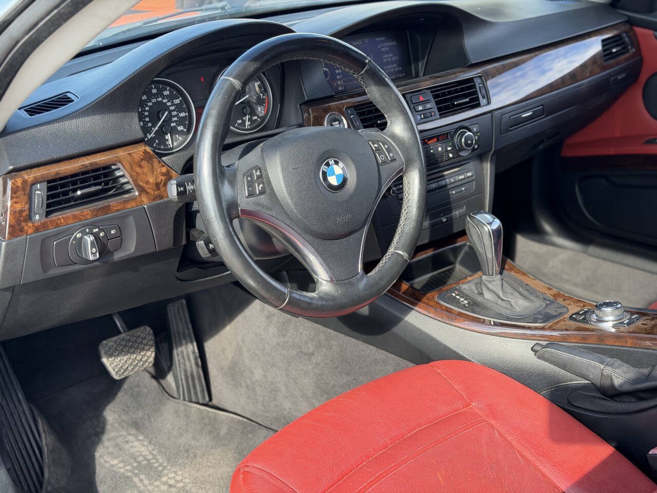 Used 2011 BMW 328i xDrive Coupe AWD/4WD image 6