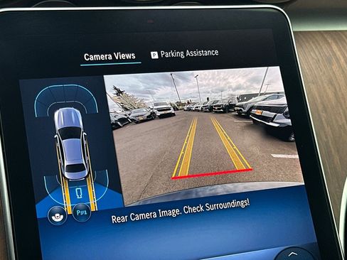 Used 2025 Mercedes-Benz C 300 4MATIC Sedan image 18