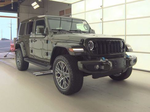 Used 2024 Jeep Wrangler High Altitude image 22