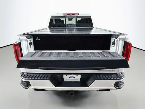 Used 2023 GMC Sierra 1500 Denali AWD/4WD image 19