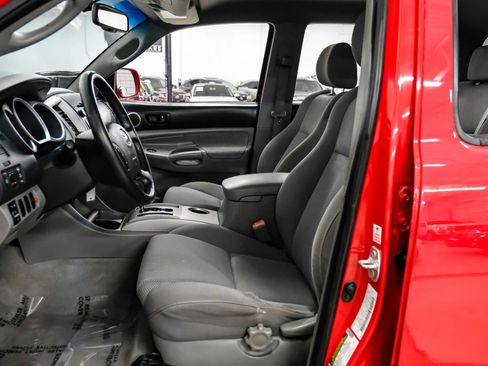 Used 2007 Toyota Tacoma PreRunner image 3