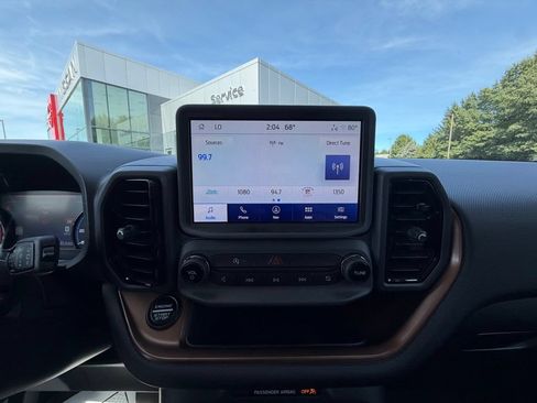 Used 2024 Ford Bronco Sport Outer Banks w/ Tech Package AWD/4WD image 9