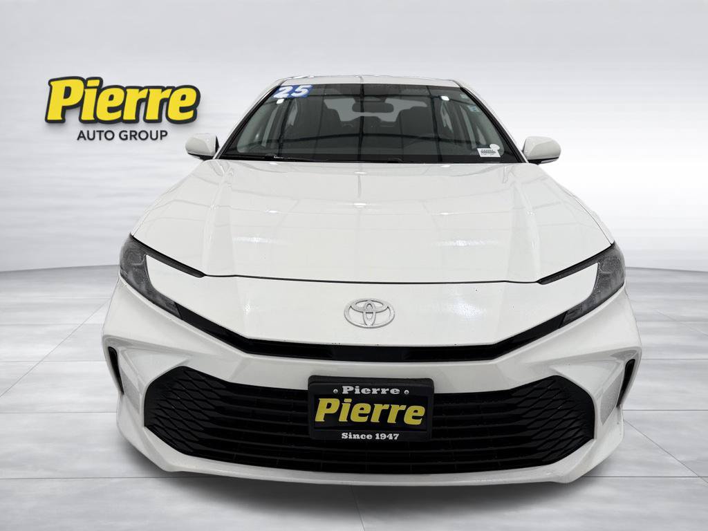 Used 2025 Toyota Camry LE FWD image 8