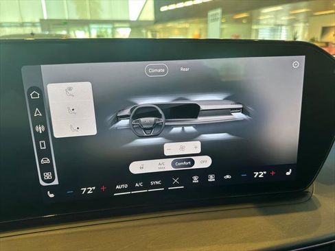 New 2026 Audi Q3 quattro 2.0T AWD/4WD image 15