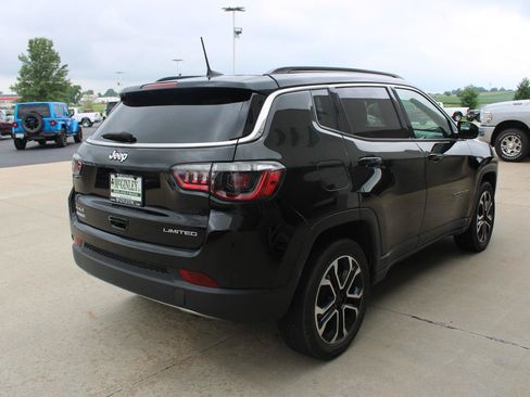 Used 2023 Jeep Compass Limited AWD/4WD image 7