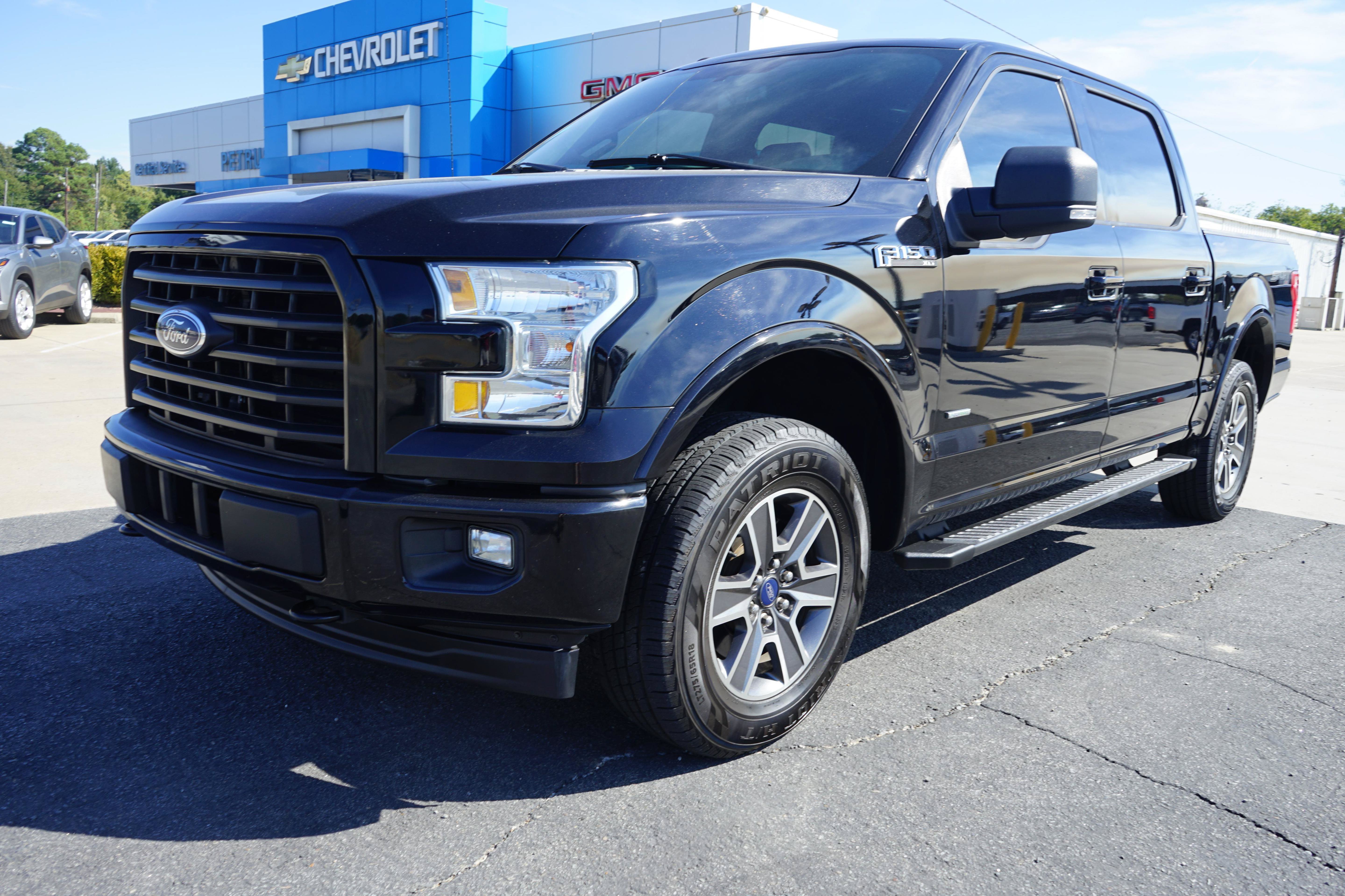 Used 2017 Ford F150 XLT w/ Equipment Group 302A Luxury AWD/4WD image 1