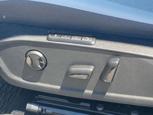 Certified 2022 Volkswagen ID.4 Pro S RWD image 10