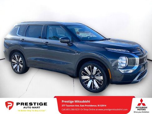 New 2026 Mitsubishi Outlander SEL image 1