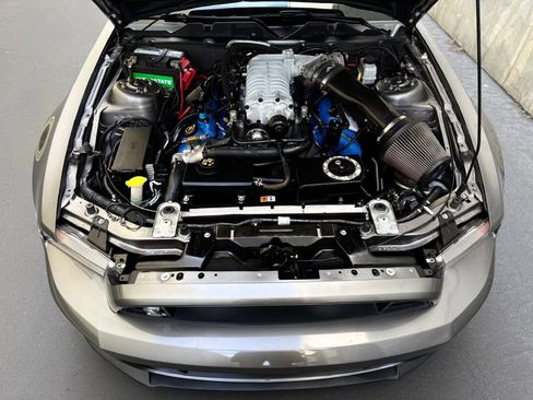 Used 2011 Ford Mustang Shelby GT500 w/ SVT Performance Pkg image 23