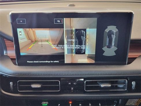 Used 2023 Lincoln Nautilus Reserve w/ Equipment Group 201A image 18