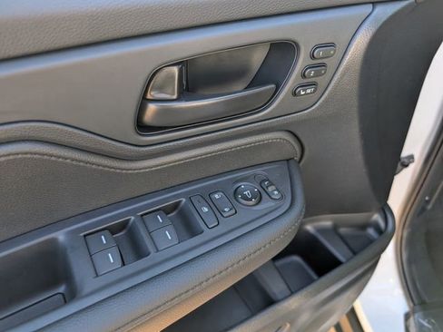 New 2026 Honda Odyssey EX-L image 9