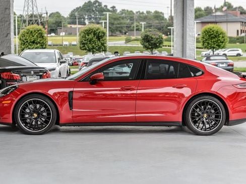 Used 2018 Porsche Panamera 4 image 54