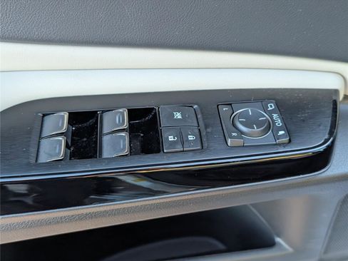 Certified 2025 Lexus ES 300h w/ Premium Package image 19