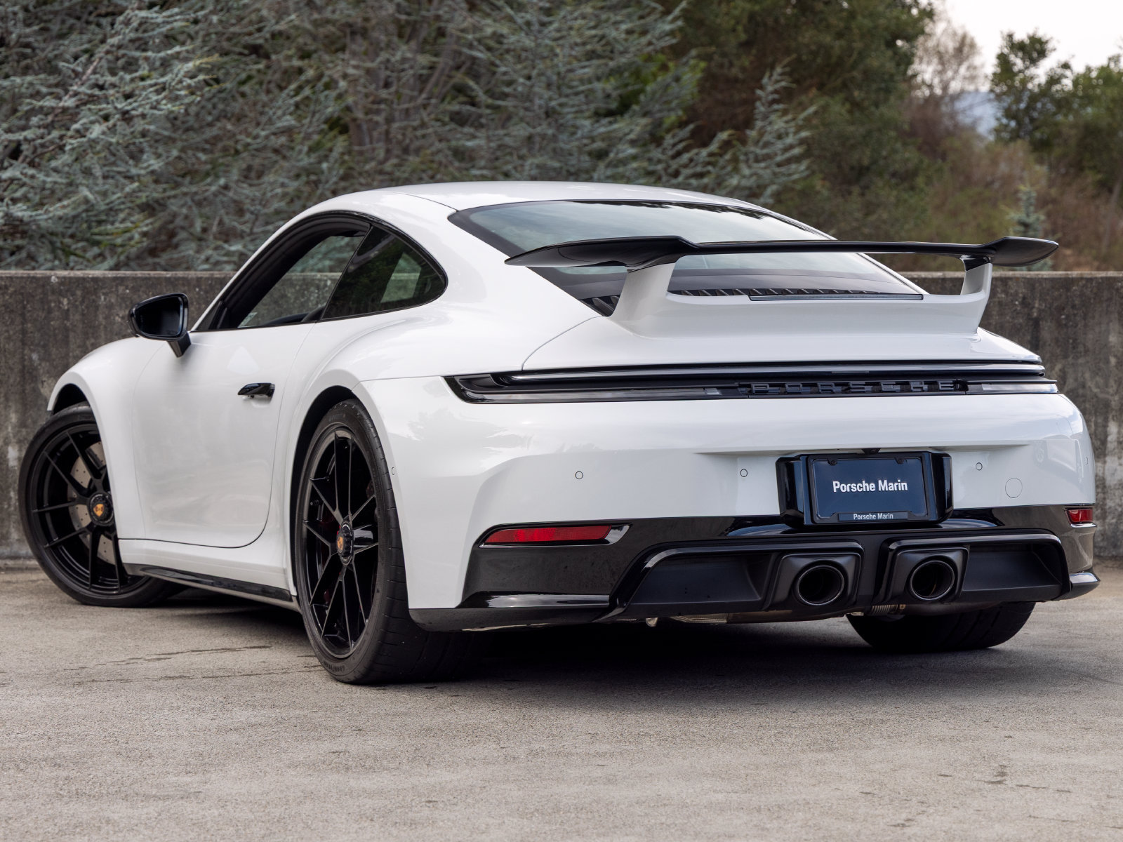 Certified 2025 Porsche 911 Carrera 4 GTS AWD/4WD image 3