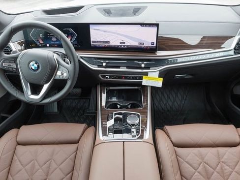 New 2026 BMW X5 xDrive50e image 22