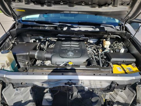 Used 2012 Toyota Sequoia SR5 w/ Premium Pkg RWD image 45