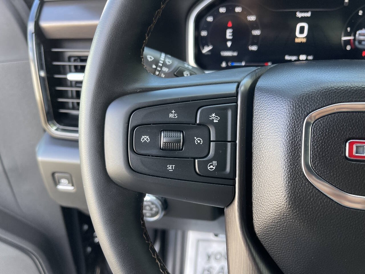 Used 2026 GMC Sierra 2500 AT4 AWD/4WD image 27