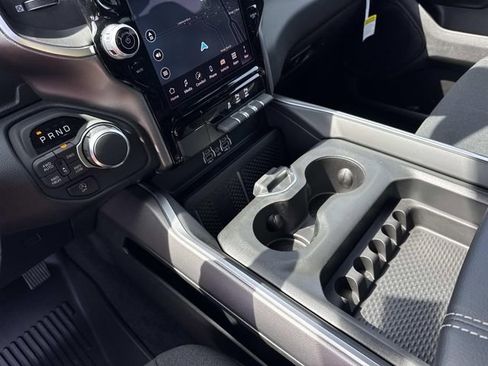 New 2026 RAM 1500 4x4 Crew Cab image 27