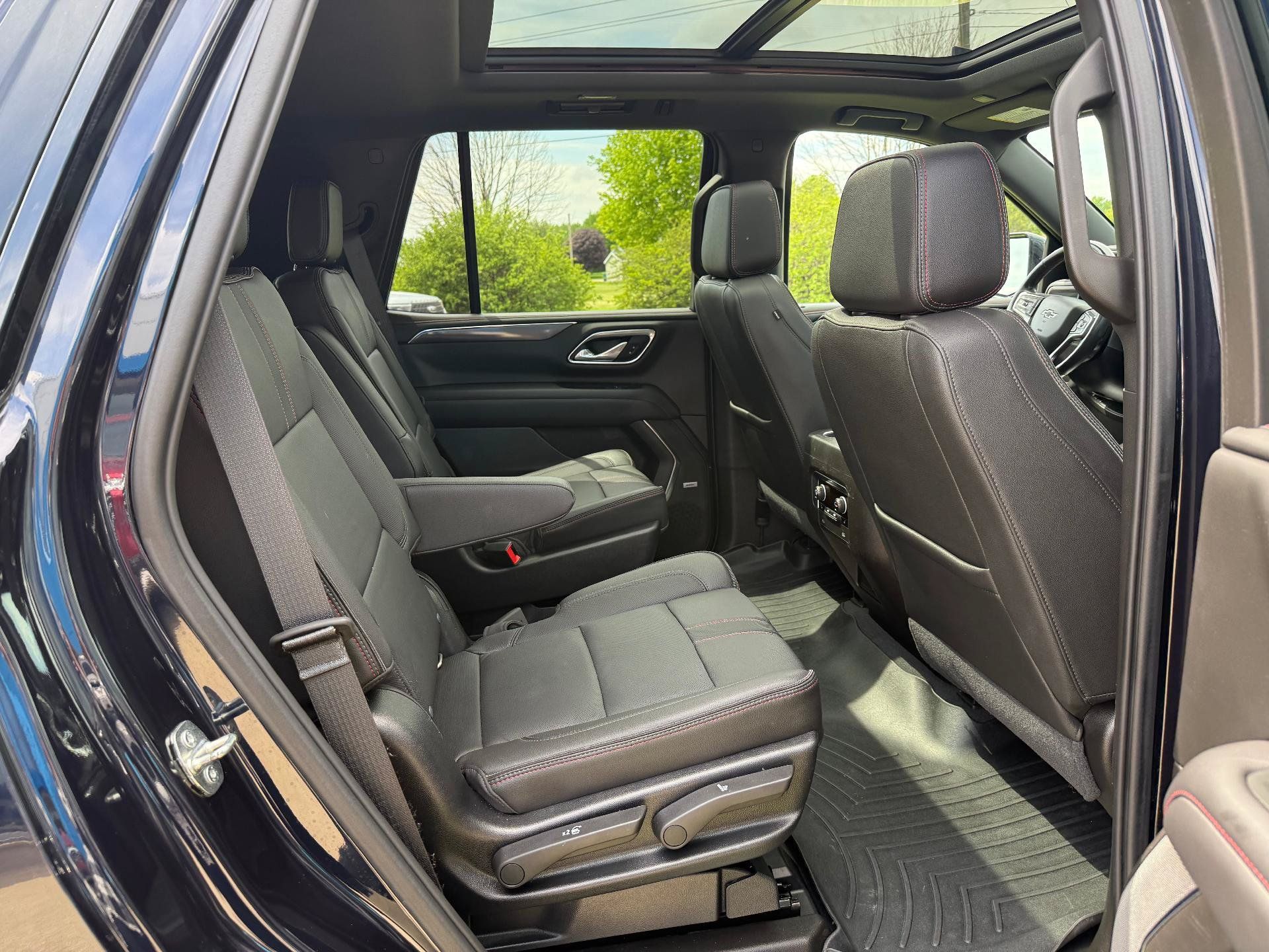 Certified 2021 Chevrolet Tahoe RST w/ Luxury Package AWD/4WD image 10