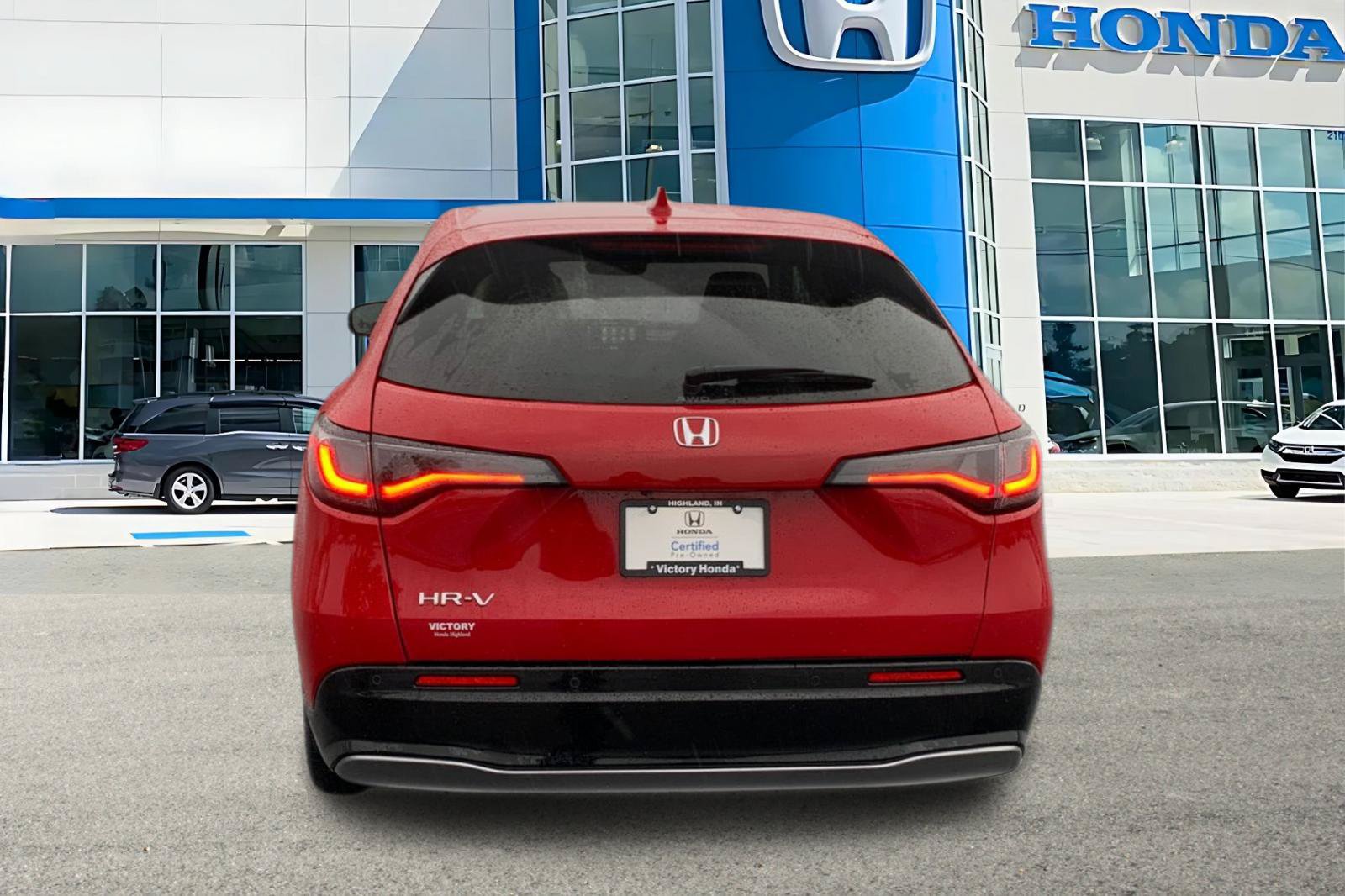 Used 2024 Honda HR-V EX-L image 4