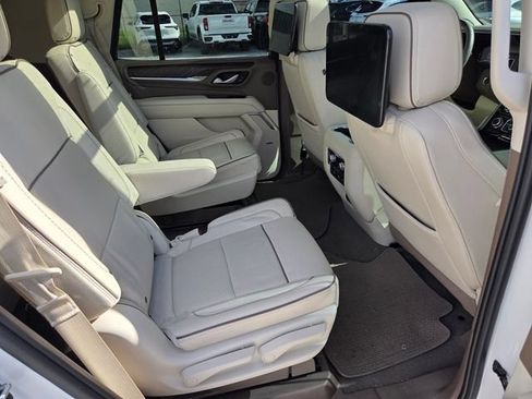 Used 2024 GMC Yukon Denali w/ Advanced Technology Package RWD image 14
