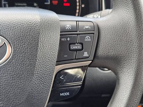 Used 2025 Toyota Camry LE FWD image 21