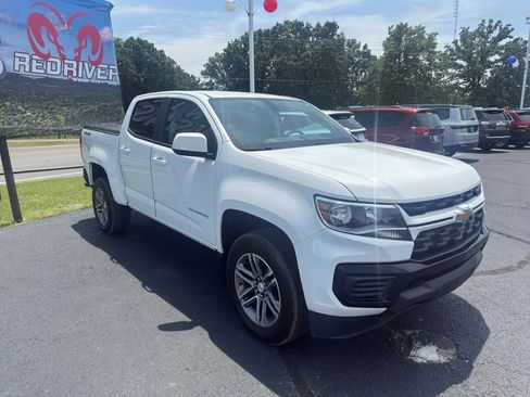 Used 2022 Chevrolet Colorado W/T w/ Custom Special Edition AWD/4WD image 3