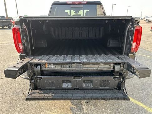 Used 2023 GMC Sierra 1500 Denali Ultimate AWD/4WD image 7