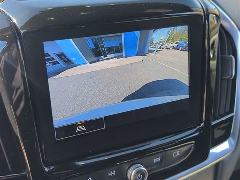 Certified 2022 Chevrolet Traverse LT image 14