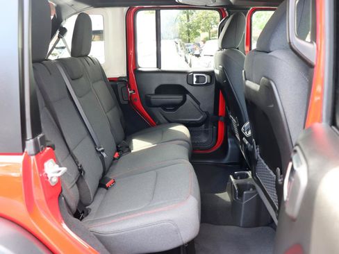 Used 2026 Jeep Wrangler Unlimited Rubicon AWD/4WD image 13