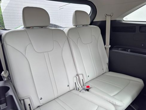 Used 2025 Kia Sorento EX w/ EX Panoramic Sunroof Package FWD image 36