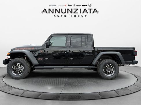 New 2026 Jeep Gladiator Mojave w/ Technology Group AWD/4WD image 2