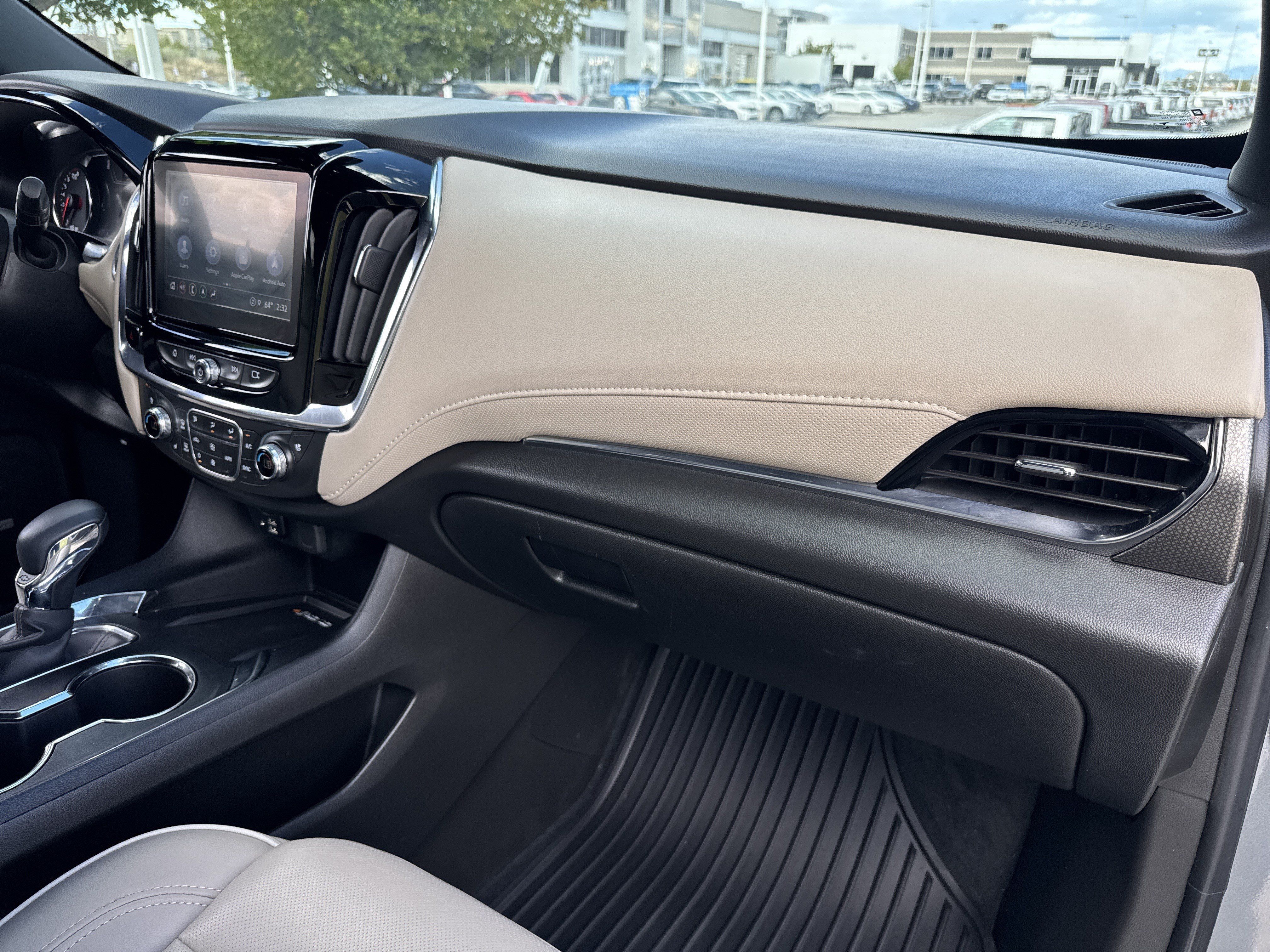 Used 2023 Chevrolet Traverse Premier AWD/4WD image 20